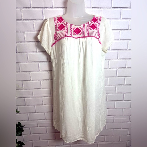 WEST 36 White mini Dress with Pink Embroidery/size M - Picture 1 of 9